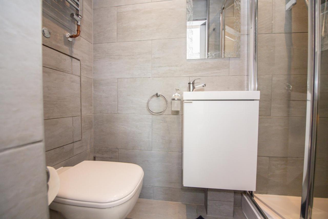 Five Seasons Liverpool City - Modern Studios Near Anfield Екстер'єр фото