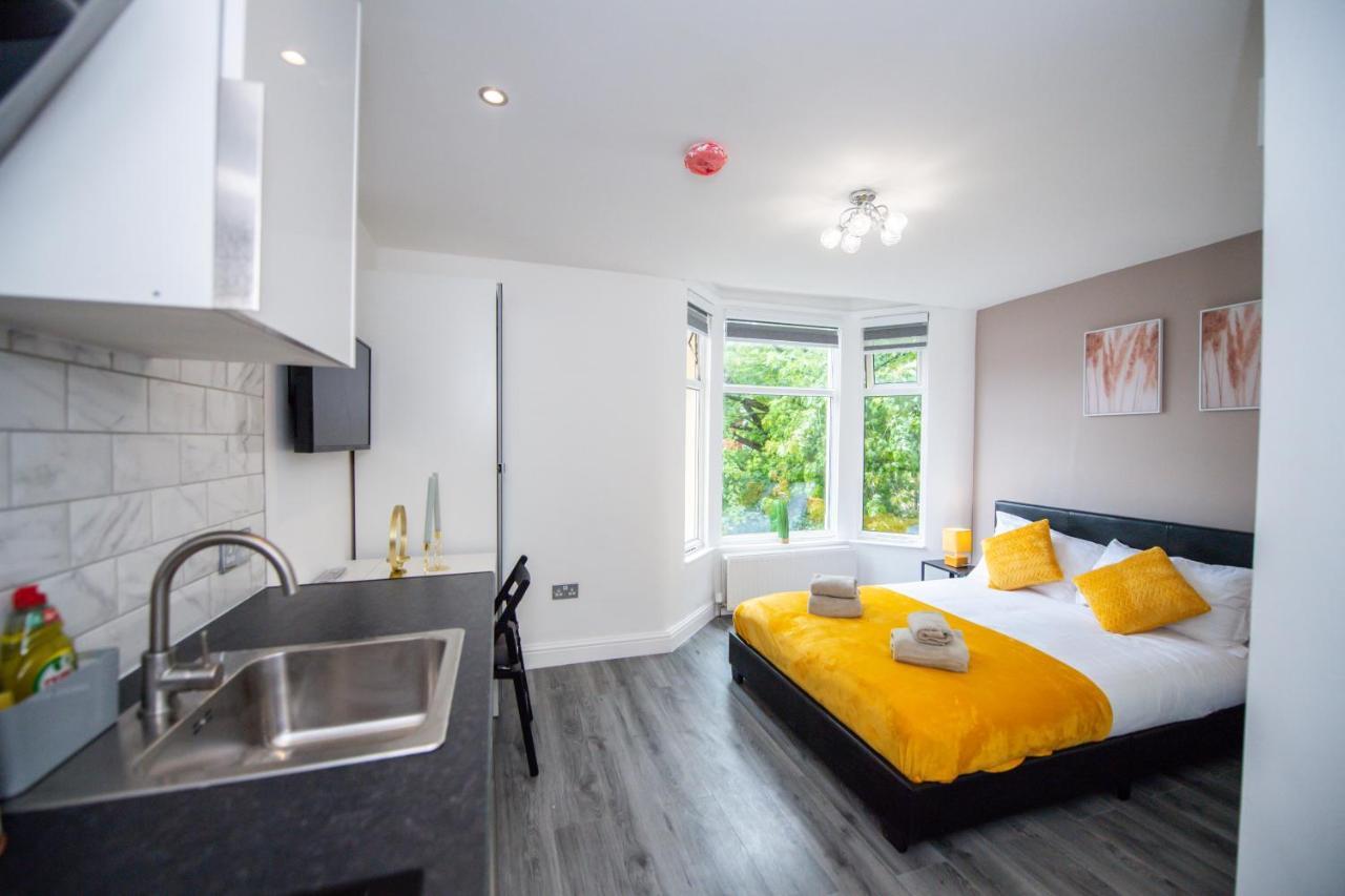 Five Seasons Liverpool City - Modern Studios Near Anfield Екстер'єр фото
